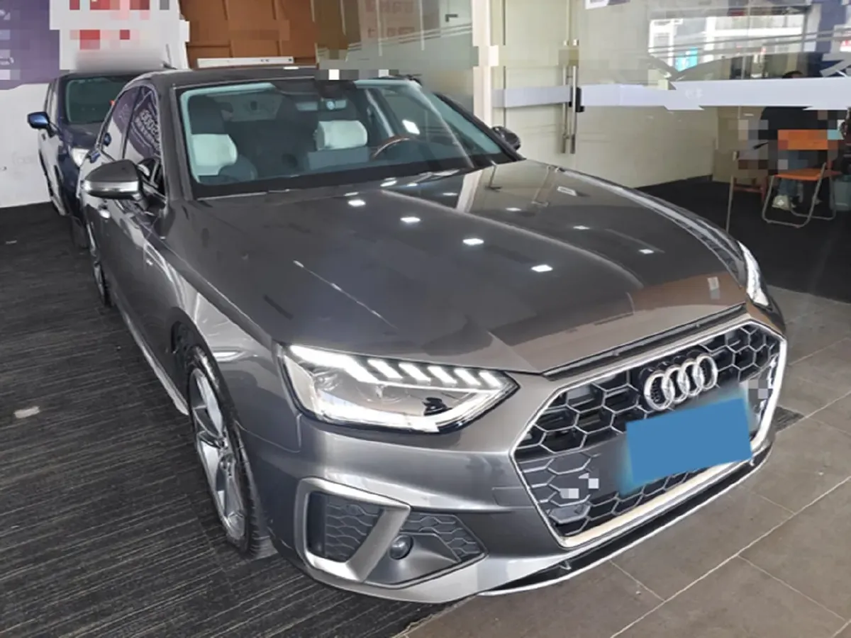 2023 Audi A4L 2.0T 190HP L4 7DCT,autocango,china used car exporter,china ev exporter,chinese used car exporter,chinese used ev exporter