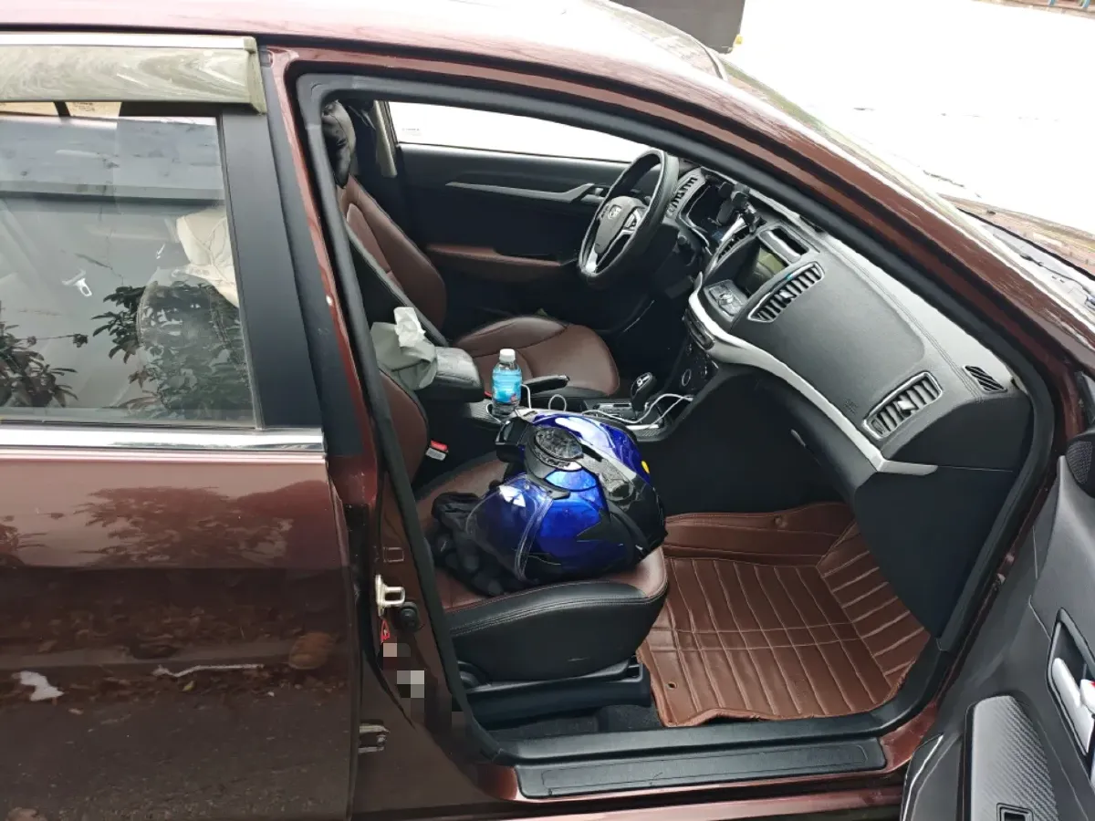 2016 Geely Vision 1.5L 109HP L4 4AT,autocango,china used car exporter,china ev exporter,chinese used car exporter,chinese used ev exporter