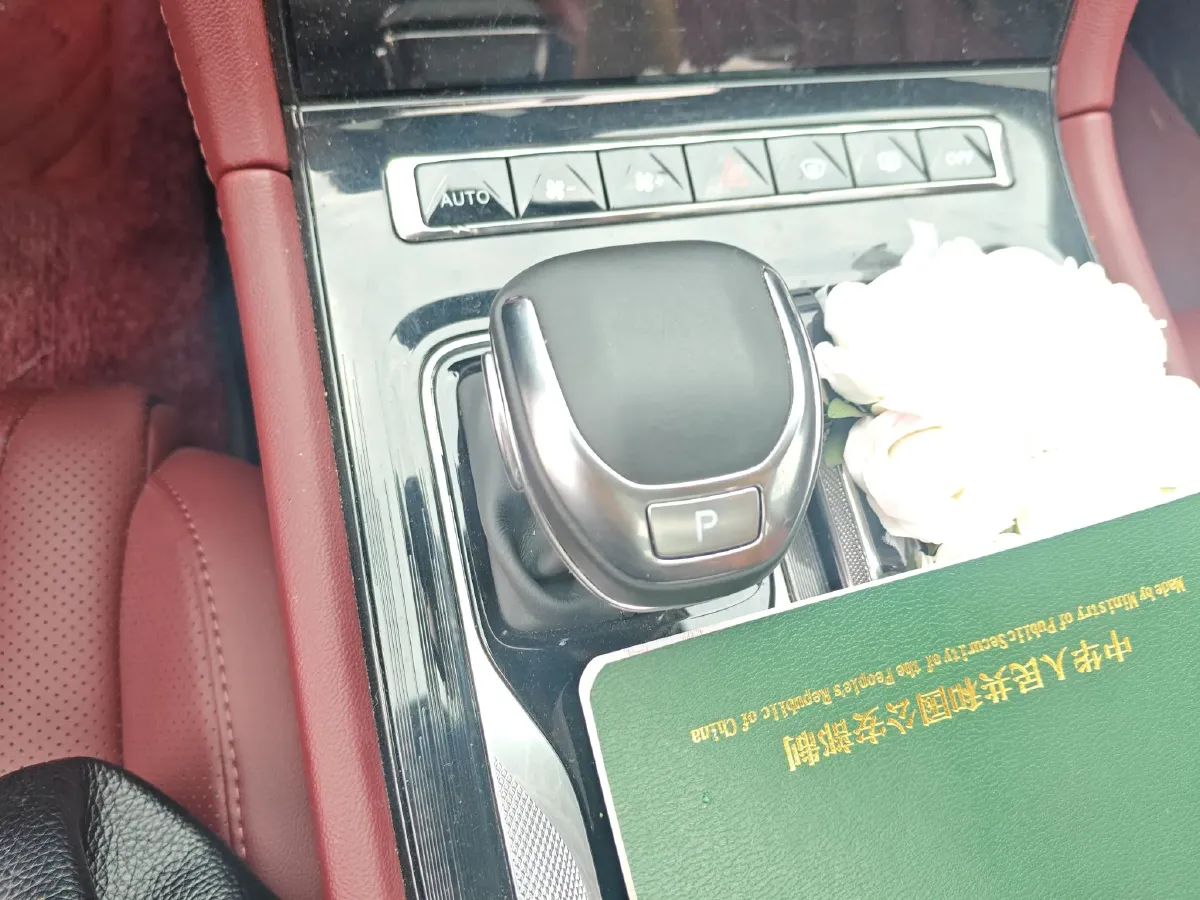 2023 Toyota Corolla Cross 2.0L 152HP L4 E-CVT Hybrid,autocango,china used car exporter,china ev exporter,chinese used car exporter,chinese used ev exporter