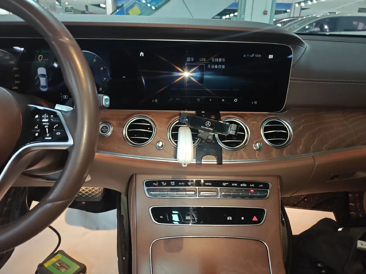 2023 Mercedes-Benz E Class 2.0T 258HP L4 9AT,autocango,china used car exporter,china ev exporter,chinese used car exporter,chinese used ev exporter