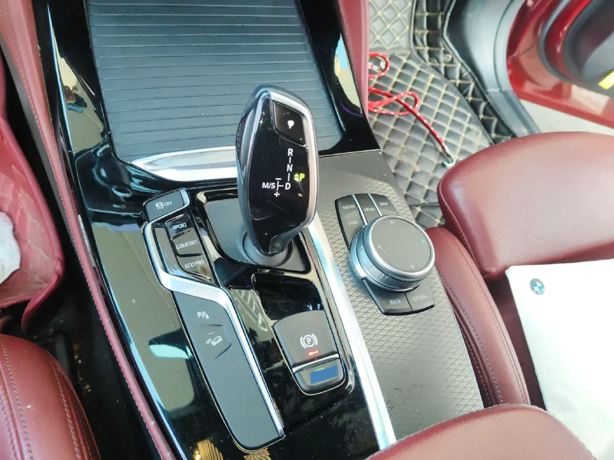 2019 BMW X4 2.0T 184HP L4 8AT,autocango,china used car exporter,china ev exporter,chinese used car exporter,chinese used ev exporter