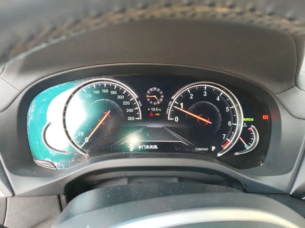 2019 BMW X4 2.0T 184HP L4 8AT,autocango,china used car exporter,china ev exporter,chinese used car exporter,chinese used ev exporter