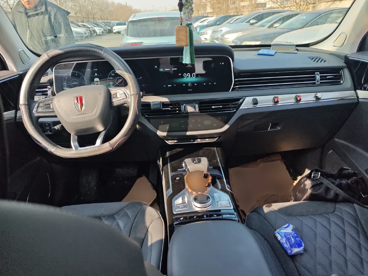 2019 HongQi HS5 2.0T 224HP L4 6AT,autocango,china used car exporter,china ev exporter,chinese used car exporter,chinese used ev exporter