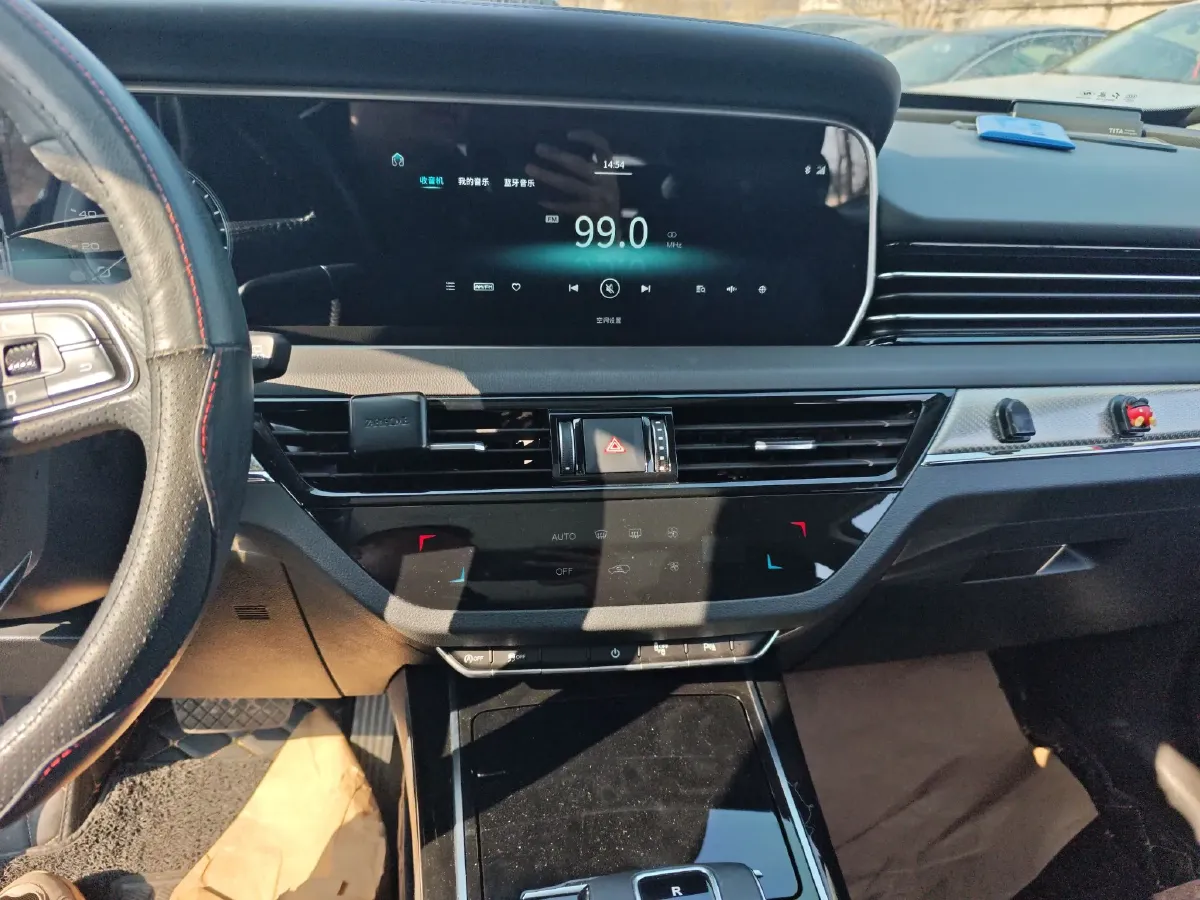 2019 HongQi HS5 2.0T 224HP L4 6AT,autocango,china used car exporter,china ev exporter,chinese used car exporter,chinese used ev exporter