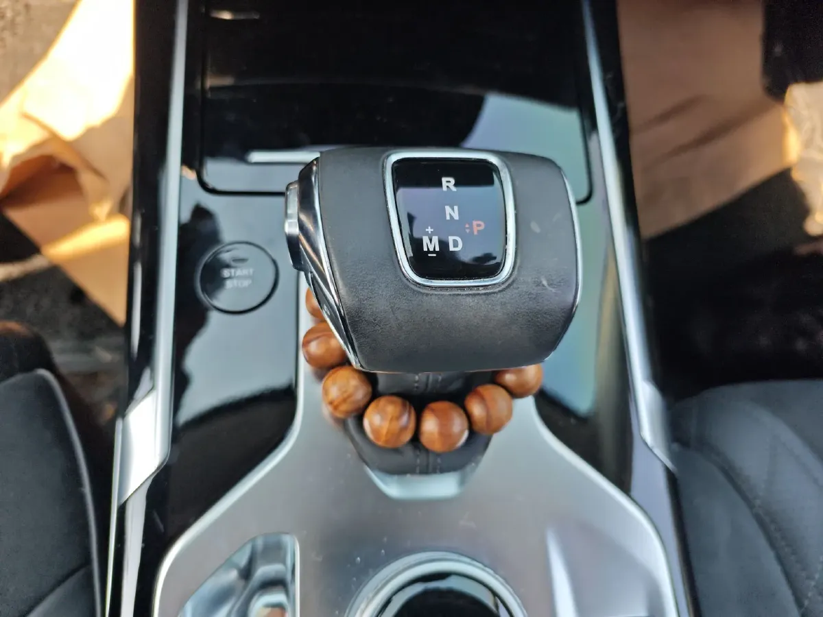 2019 HongQi HS5 2.0T 224HP L4 6AT,autocango,china used car exporter,china ev exporter,chinese used car exporter,chinese used ev exporter