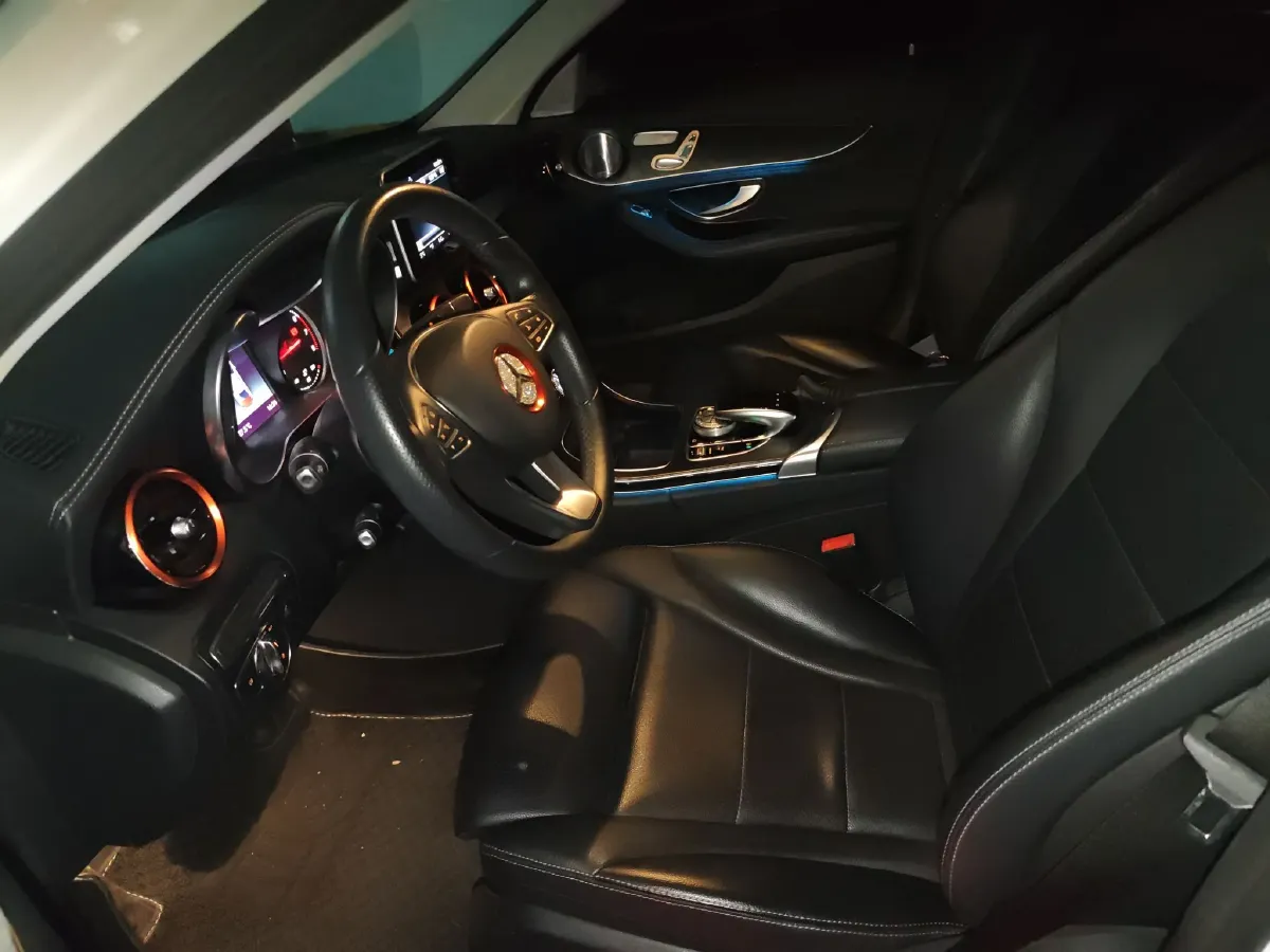 2017 Mercedes-Benz C Class 2.0T 184HP L4 9AT,autocango,china used car exporter,china ev exporter,chinese used car exporter,chinese used ev exporter