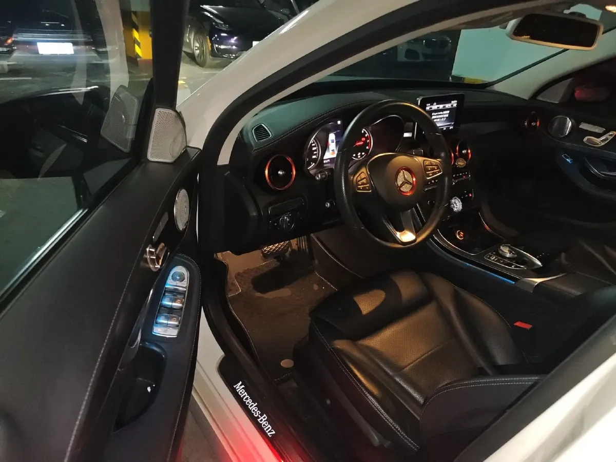 2017 Mercedes-Benz C Class 2.0T 184HP L4 9AT,autocango,china used car exporter,china ev exporter,chinese used car exporter,chinese used ev exporter