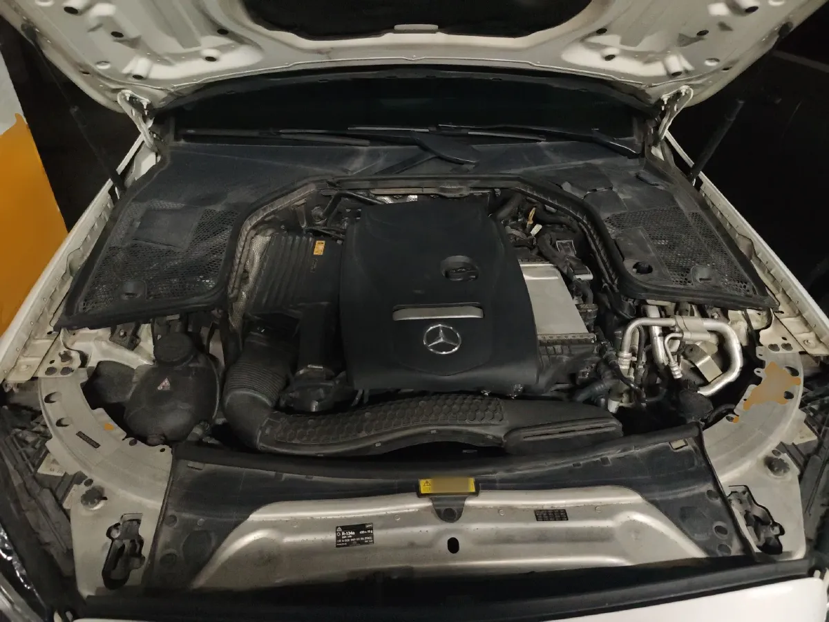 2017 Mercedes-Benz C Class 2.0T 184HP L4 9AT,autocango,china used car exporter,china ev exporter,chinese used car exporter,chinese used ev exporter