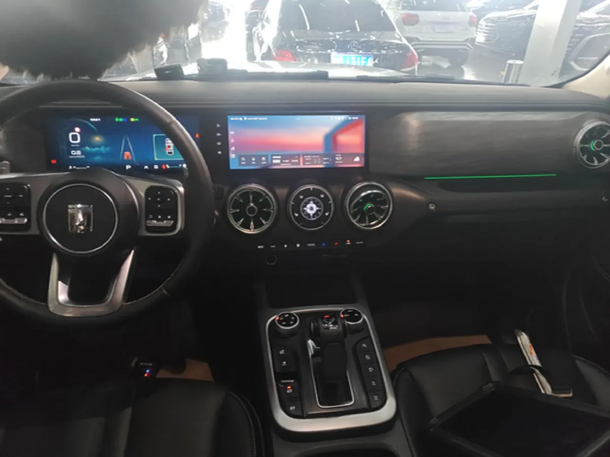 2024 Tank 300 2.0T 227HP L4 8AT,autocango,china used car exporter,china ev exporter,chinese used car exporter,chinese used ev exporter