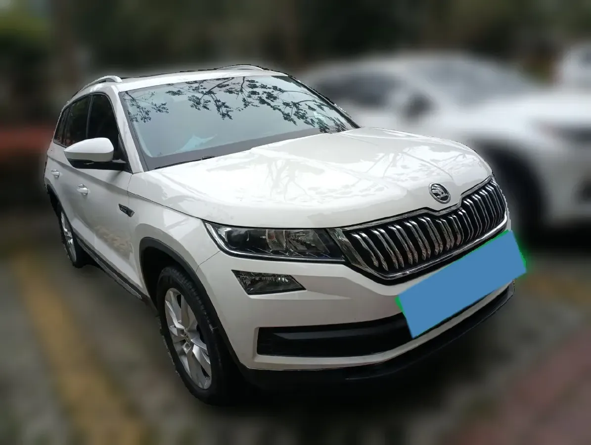 2017 Skoda Kodiak 1.8T 180HP L4 7DCT,autocango,china used car exporter,china ev exporter,chinese used car exporter,chinese used ev exporter