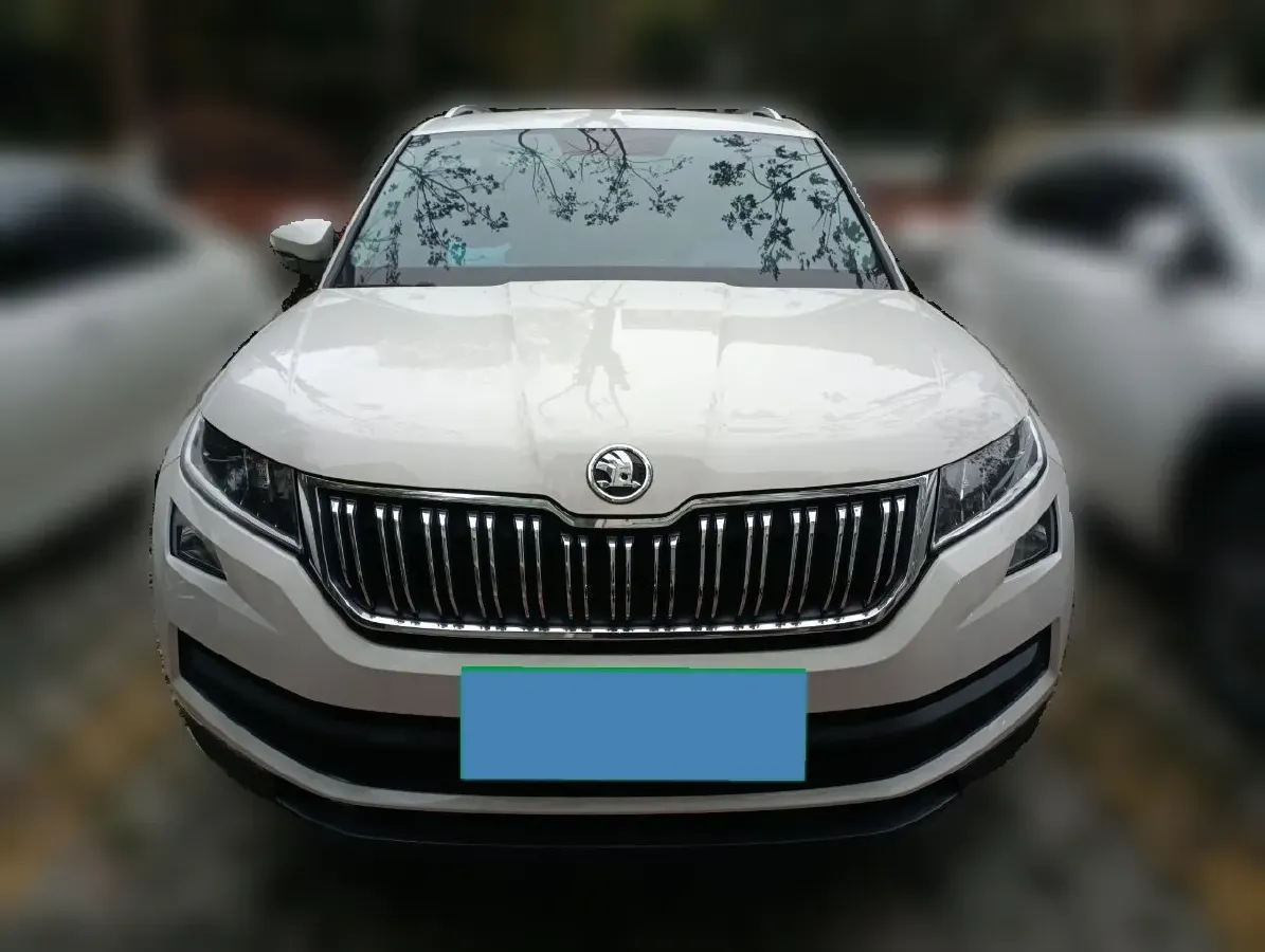 2017 Skoda Kodiak 1.8T 180HP L4 7DCT,autocango,china used car exporter,china ev exporter,chinese used car exporter,chinese used ev exporter