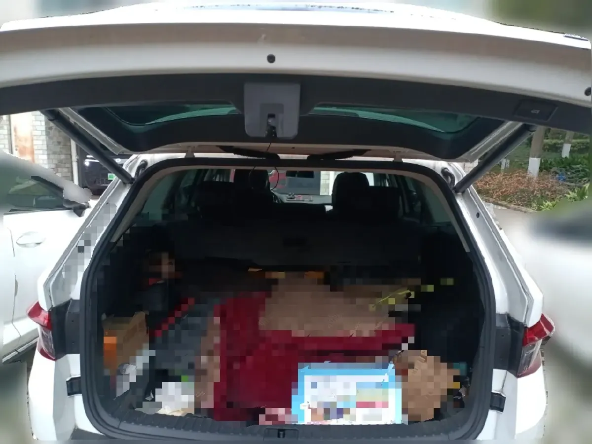 2017 Skoda Kodiak 1.8T 180HP L4 7DCT,autocango,china used car exporter,china ev exporter,chinese used car exporter,chinese used ev exporter