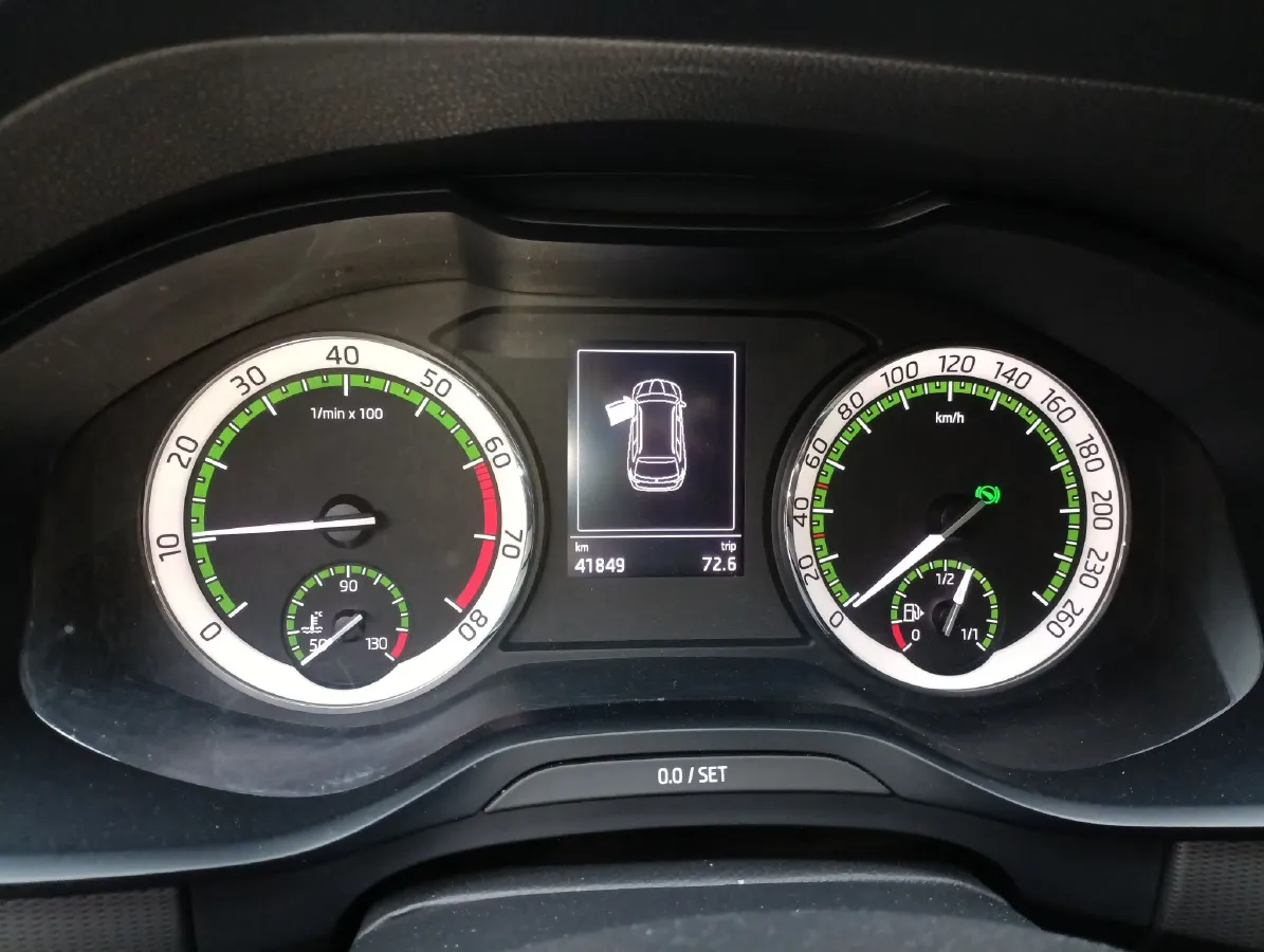 2017 Skoda Kodiak 1.8T 180HP L4 7DCT,autocango,china used car exporter,china ev exporter,chinese used car exporter,chinese used ev exporter