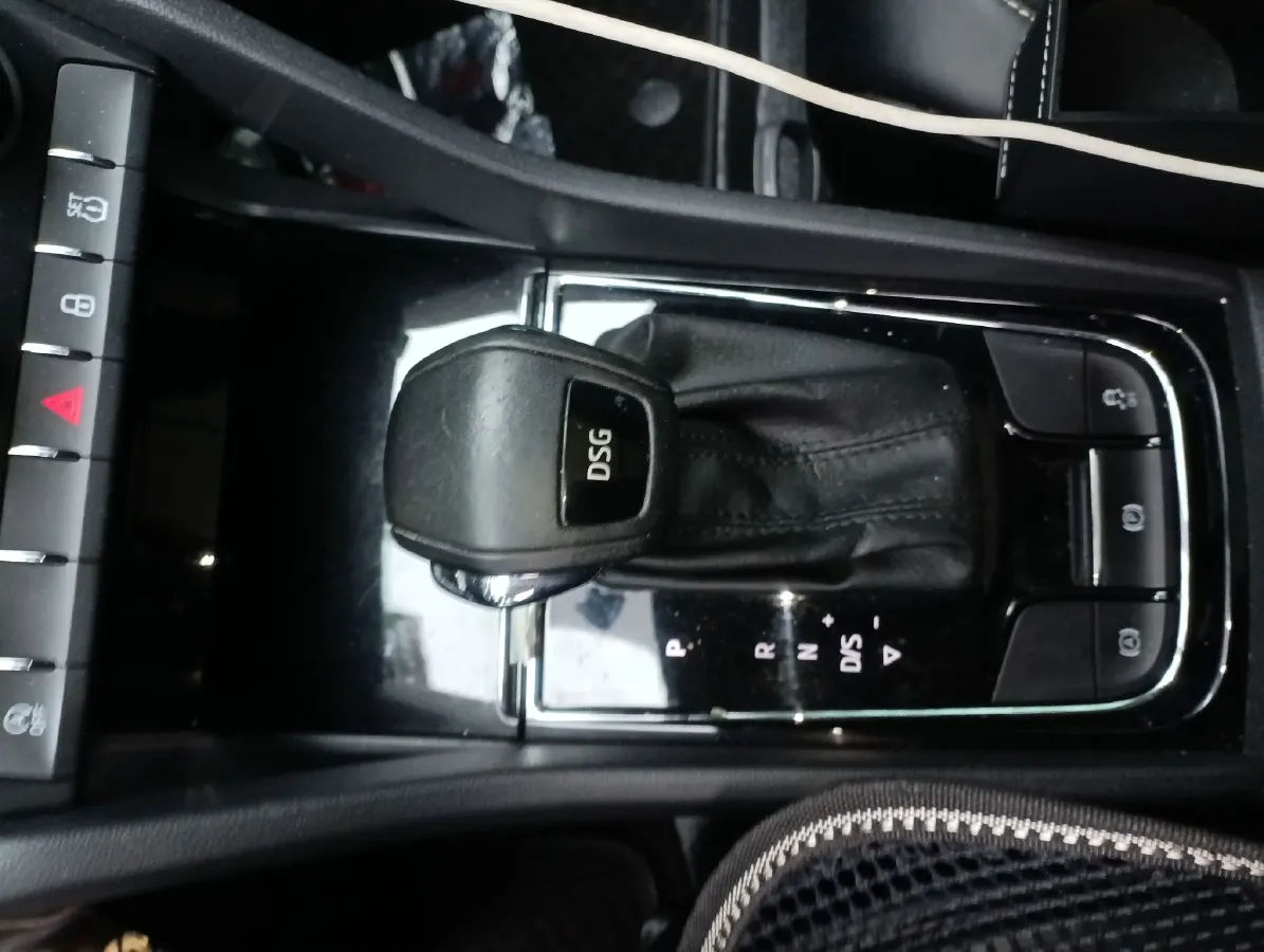 2017 Skoda Kodiak 1.8T 180HP L4 7DCT,autocango,china used car exporter,china ev exporter,chinese used car exporter,chinese used ev exporter