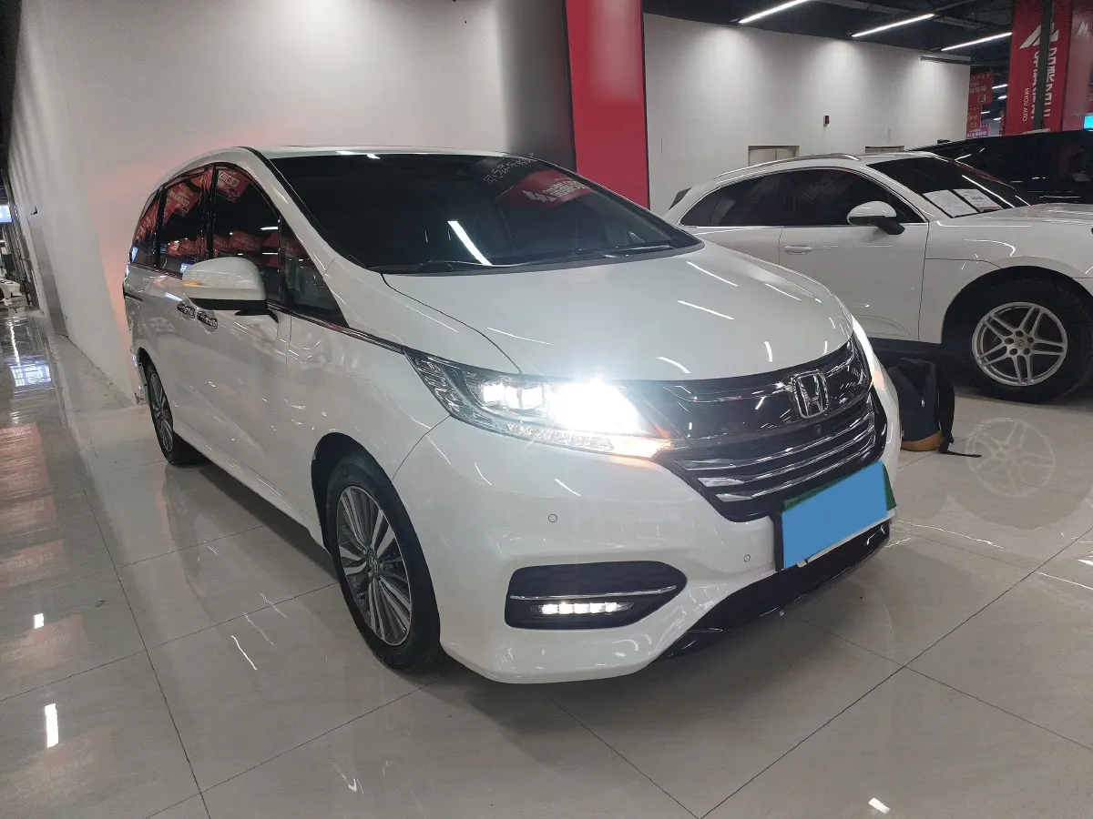2018 Honda Odyssey 2.4L 186HP L4 CVT,autocango,china used car exporter,china ev exporter,chinese used car exporter,chinese used ev exporter