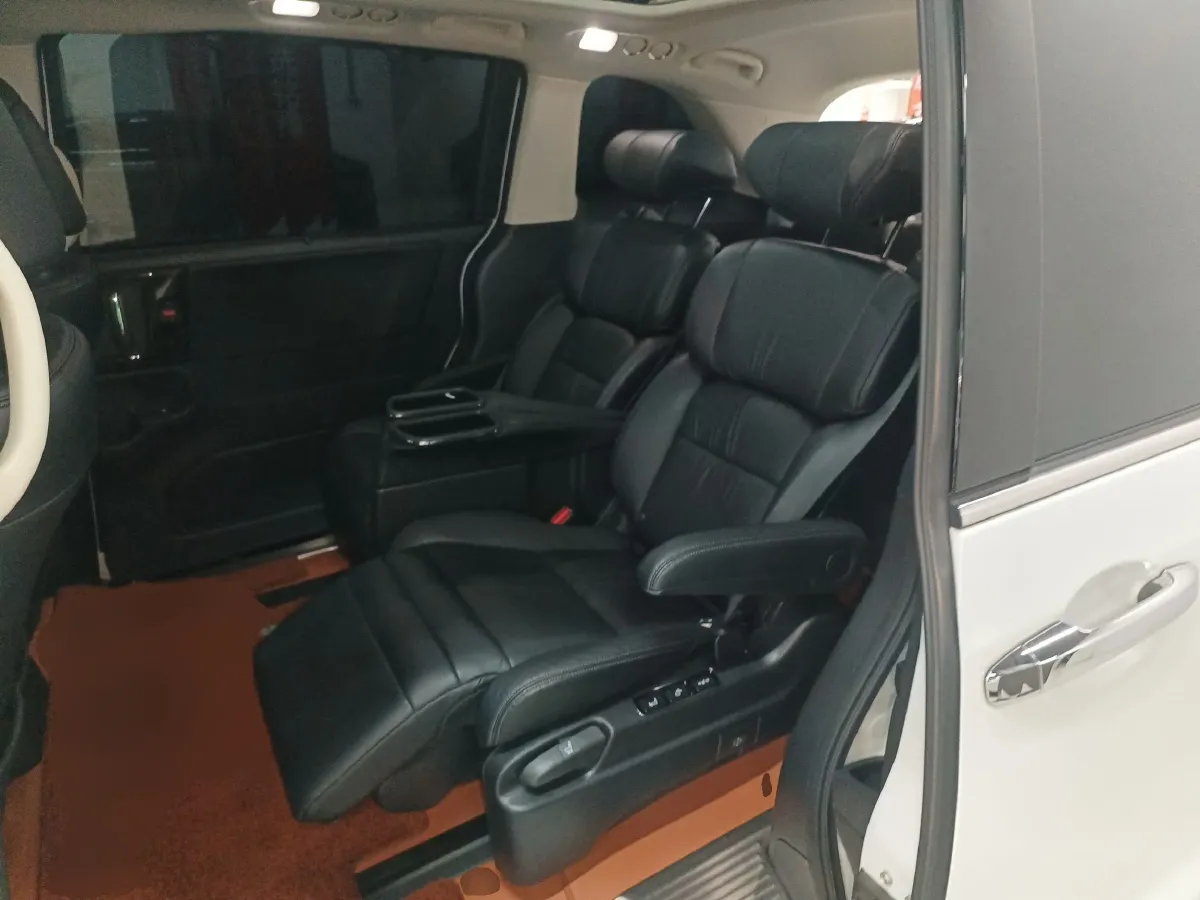 2018 Honda Odyssey 2.4L 186HP L4 CVT,autocango,china used car exporter,china ev exporter,chinese used car exporter,chinese used ev exporter