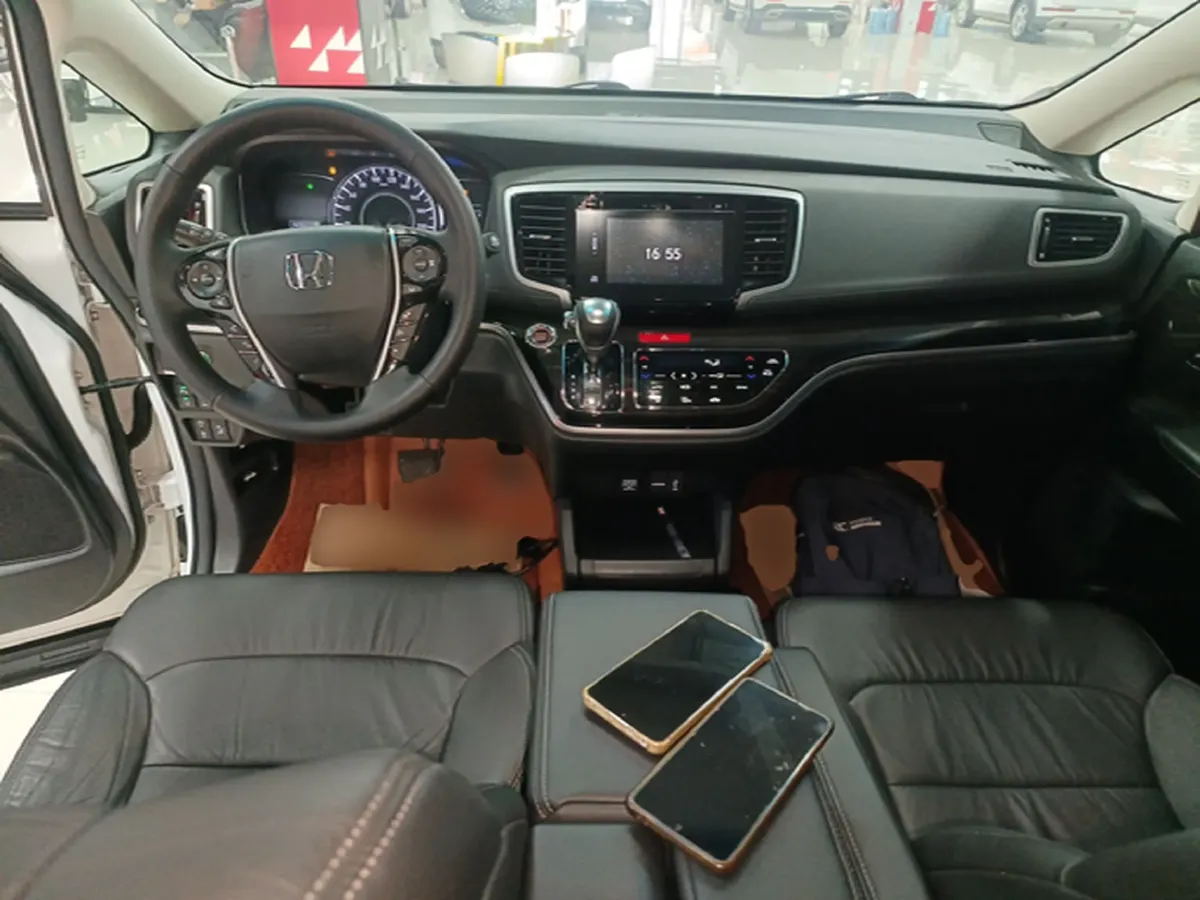 2018 Honda Odyssey 2.4L 186HP L4 CVT,autocango,china used car exporter,china ev exporter,chinese used car exporter,chinese used ev exporter