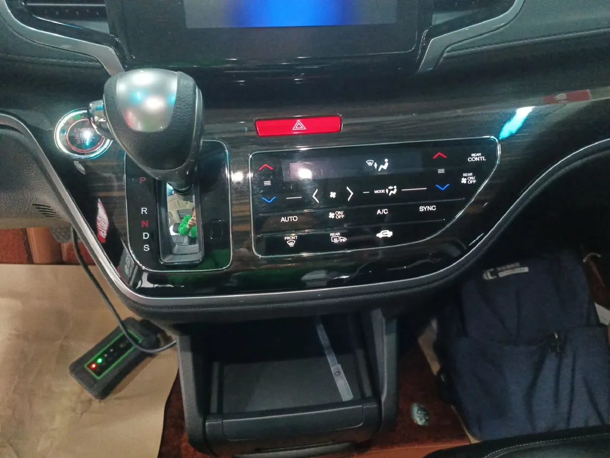 2018 Honda Odyssey 2.4L 186HP L4 CVT,autocango,china used car exporter,china ev exporter,chinese used car exporter,chinese used ev exporter