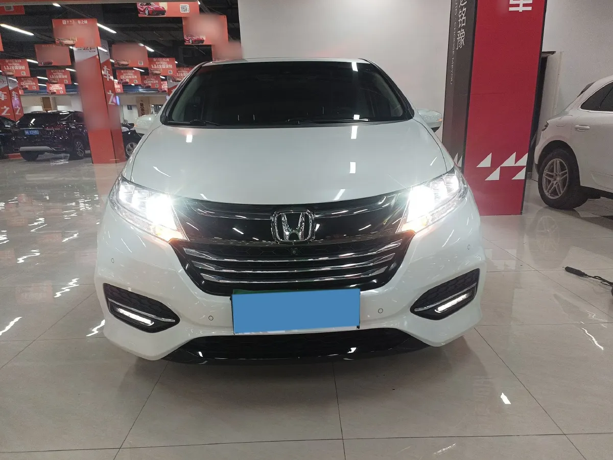 2018 Honda Odyssey 2.4L 186HP L4 CVT,autocango,china used car exporter,china ev exporter,chinese used car exporter,chinese used ev exporter