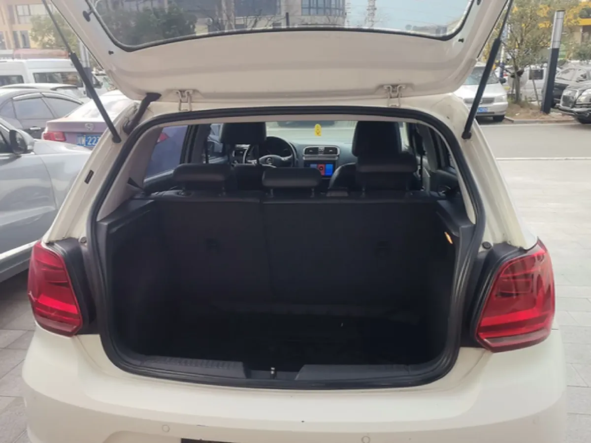 2014 Volkswagen Polo 1.6L 110HP L4 6AT,autocango,china used car exporter,china ev exporter,chinese used car exporter,chinese used ev exporter