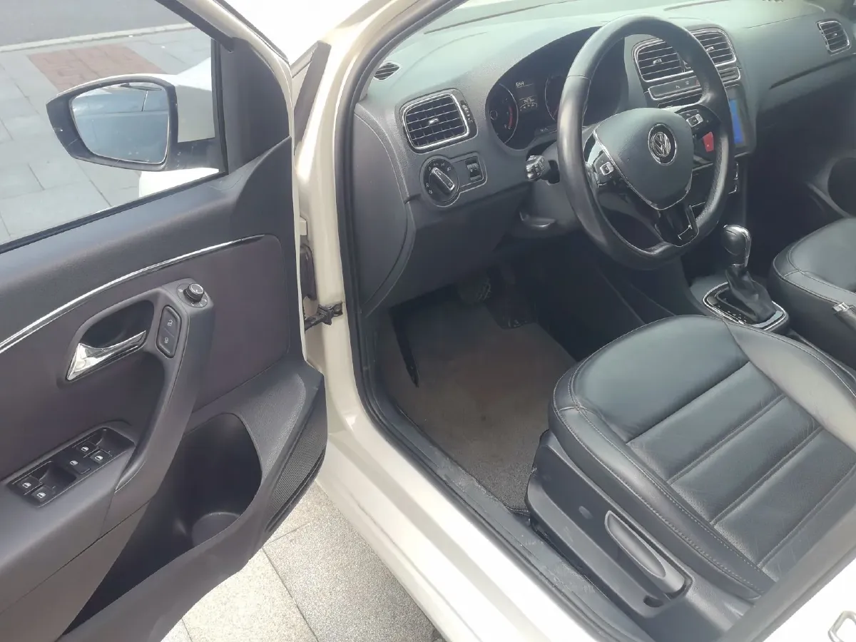 2014 Volkswagen Polo 1.6L 110HP L4 6AT,autocango,china used car exporter,china ev exporter,chinese used car exporter,chinese used ev exporter