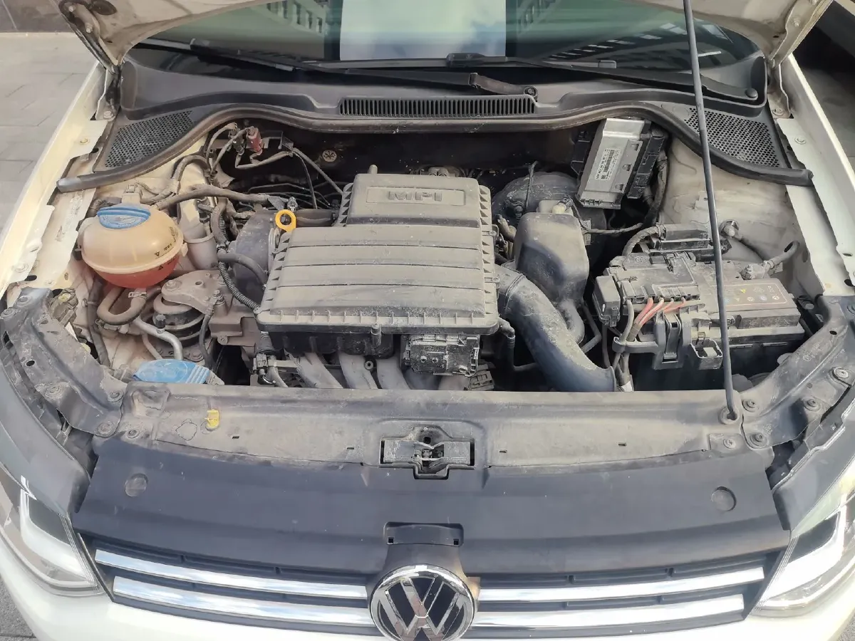 2014 Volkswagen Polo 1.6L 110HP L4 6AT,autocango,china used car exporter,china ev exporter,chinese used car exporter,chinese used ev exporter