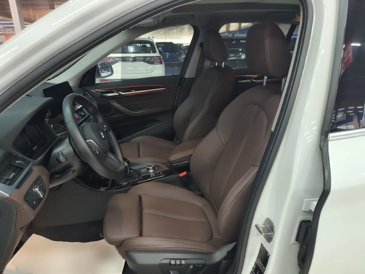 2020 BMW X1 2.0T 192HP L4 8AT,autocango,china used car exporter,china ev exporter,chinese used car exporter,chinese used ev exporter