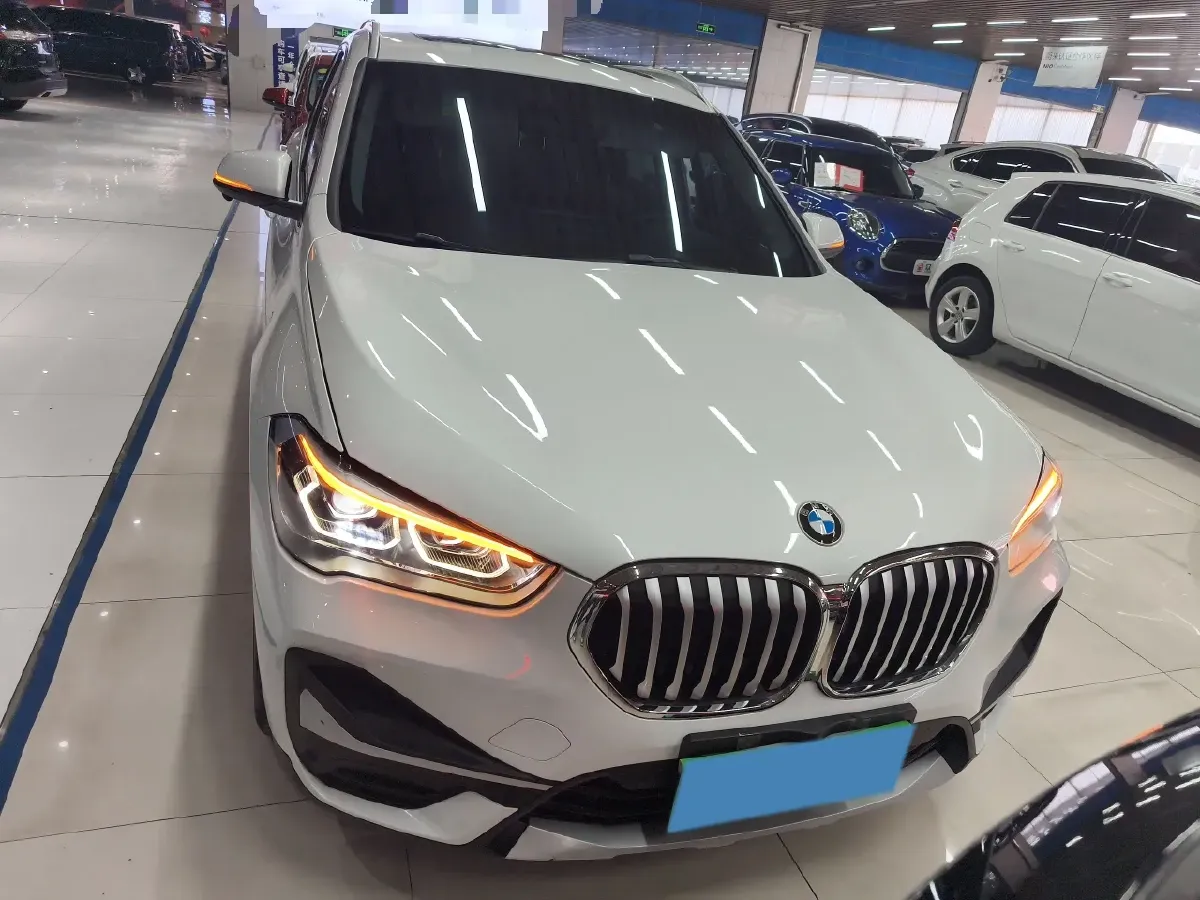 2020 BMW X1 2.0T 192HP L4 8AT,autocango,china used car exporter,china ev exporter,chinese used car exporter,chinese used ev exporter