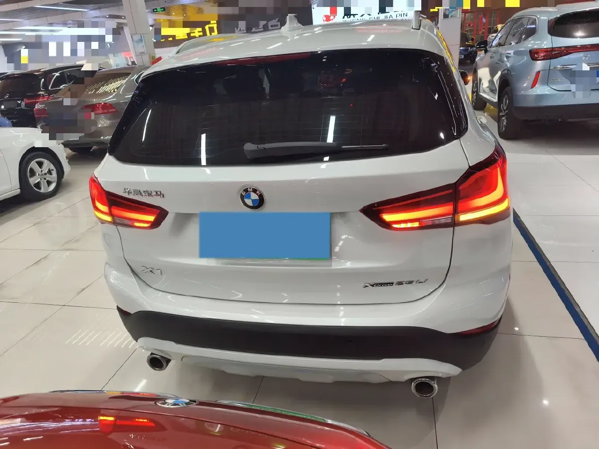 2020 BMW X1 2.0T 192HP L4 8AT,autocango,china used car exporter,china ev exporter,chinese used car exporter,chinese used ev exporter