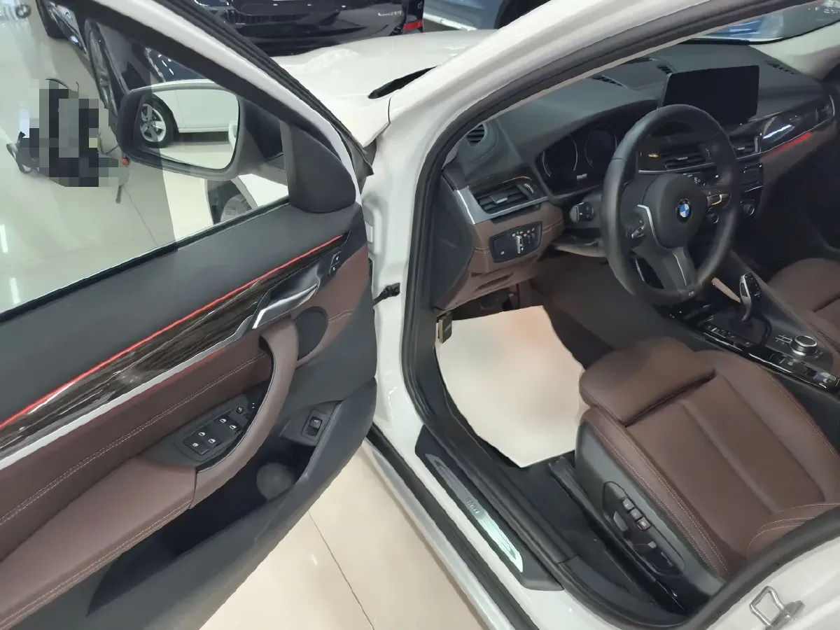 2020 BMW X1 2.0T 192HP L4 8AT,autocango,china used car exporter,china ev exporter,chinese used car exporter,chinese used ev exporter