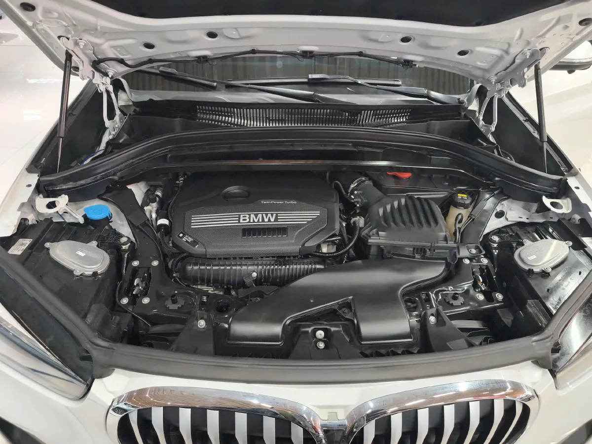 2020 BMW X1 2.0T 192HP L4 8AT,autocango,china used car exporter,china ev exporter,chinese used car exporter,chinese used ev exporter