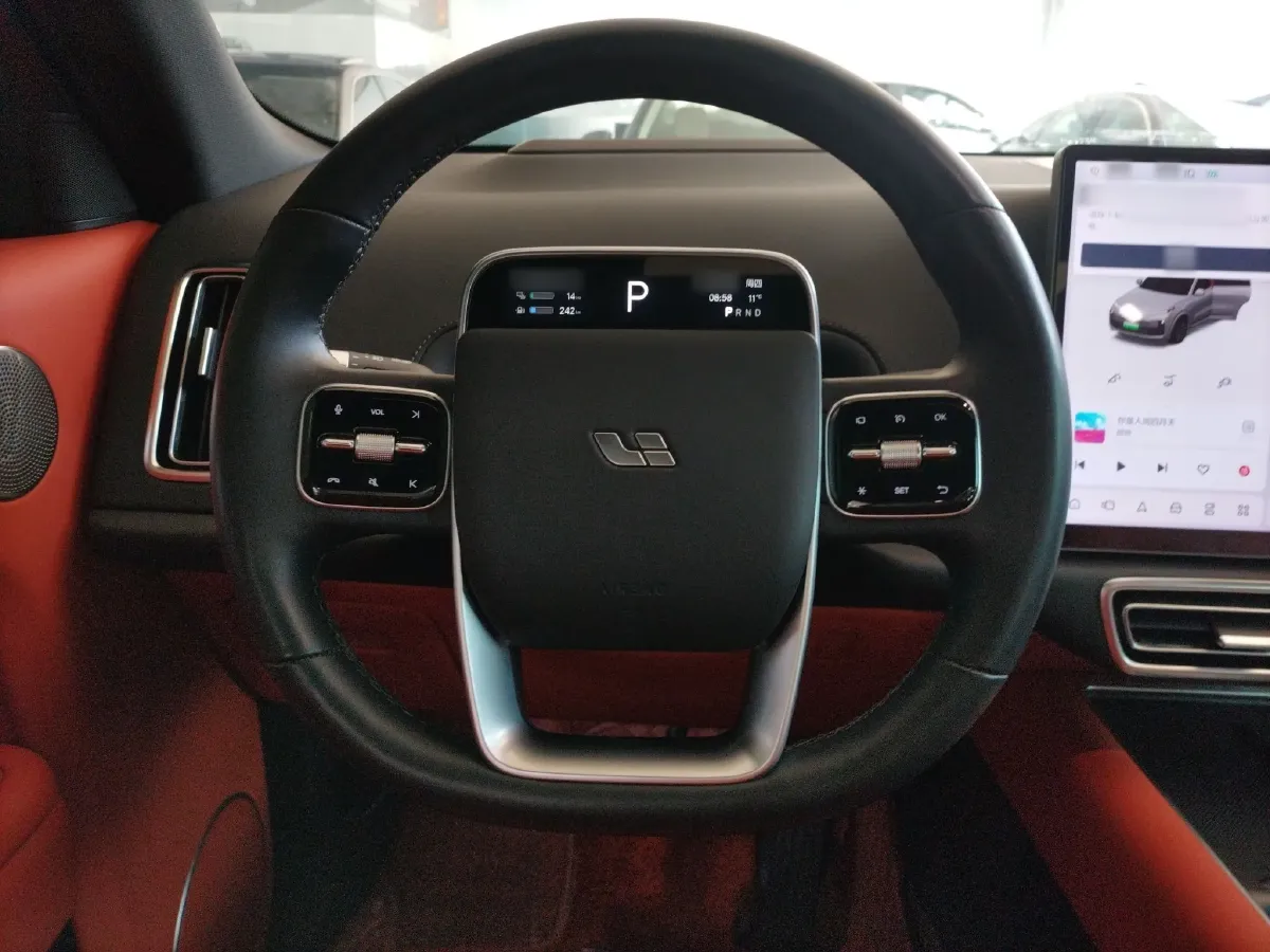 2023 Li L8 Range Extended 154HP REEV 40.9KWH,autocango,china used car exporter,china ev exporter,chinese used car exporter,chinese used ev exporter