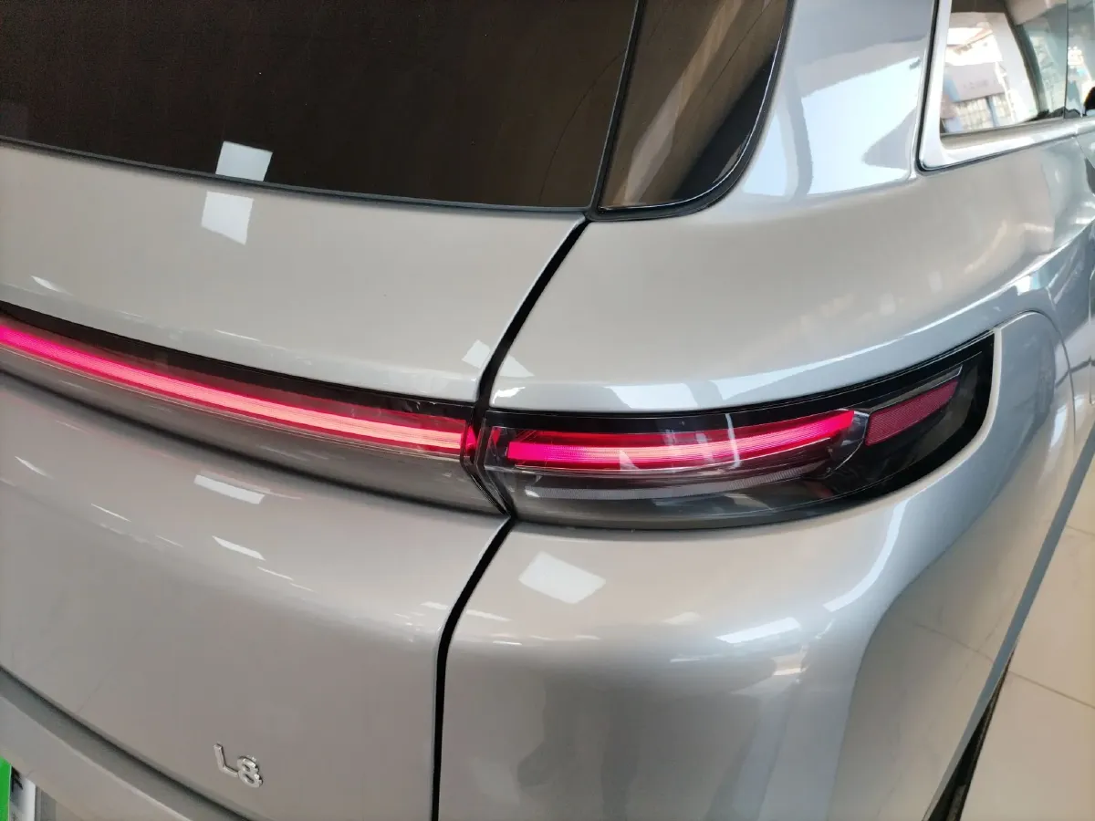2023 Li L8 Range Extended 154HP REEV 40.9KWH,autocango,china used car exporter,china ev exporter,chinese used car exporter,chinese used ev exporter