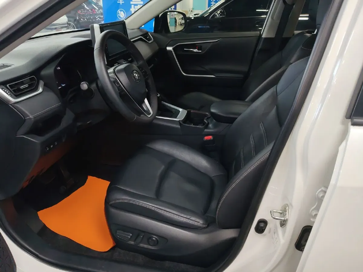 2020 Toyota RAV4 2.0L 171HP L4 CVT,autocango,china used car exporter,china ev exporter,chinese used car exporter,chinese used ev exporter