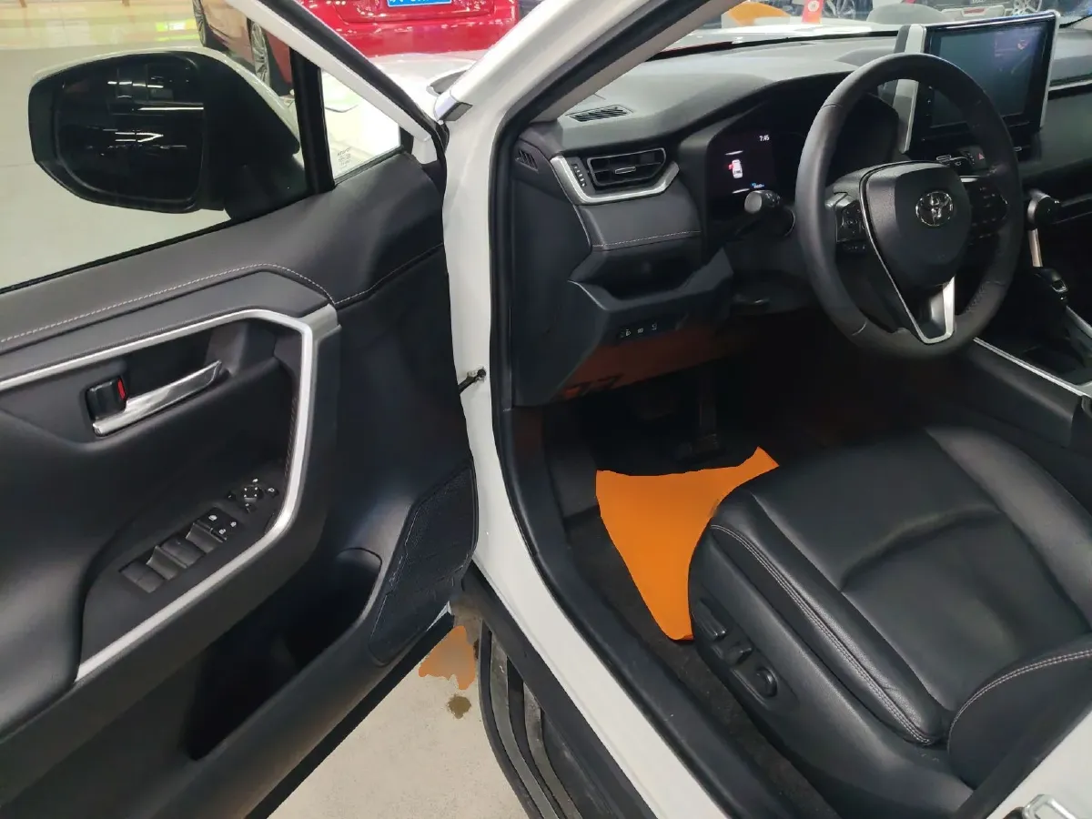 2020 Toyota RAV4 2.0L 171HP L4 CVT,autocango,china used car exporter,china ev exporter,chinese used car exporter,chinese used ev exporter