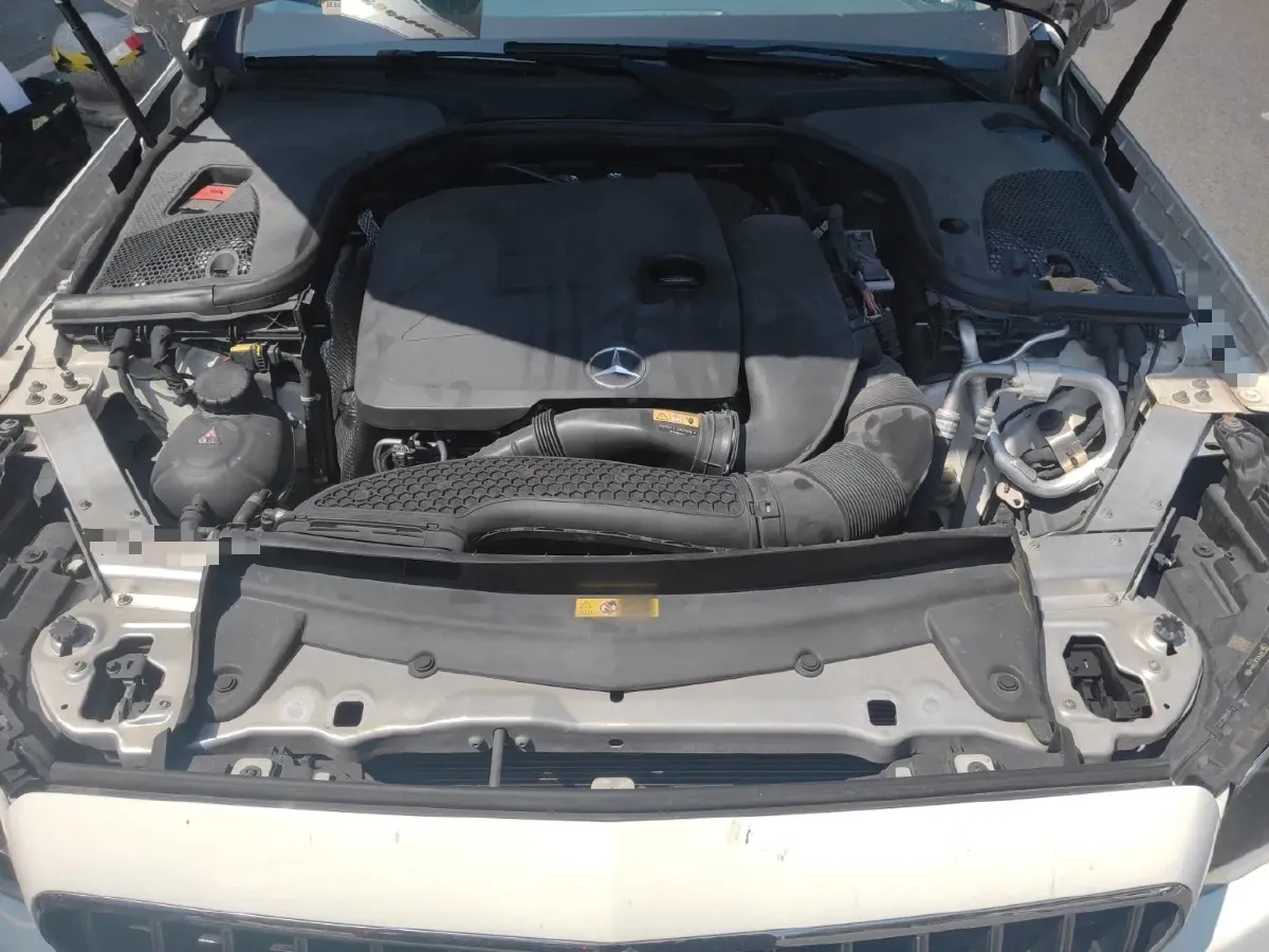 2020 Mercedes-Benz E Class 2.0T 258HP L4 9AT,autocango,china used car exporter,china ev exporter,chinese used car exporter,chinese used ev exporter