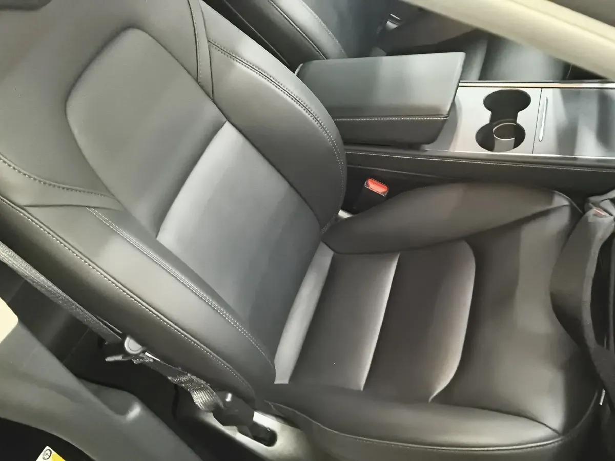 2023 Tesla Model Y BEV 60KWH,autocango,china used car exporter,china ev exporter,chinese used car exporter,chinese used ev exporter