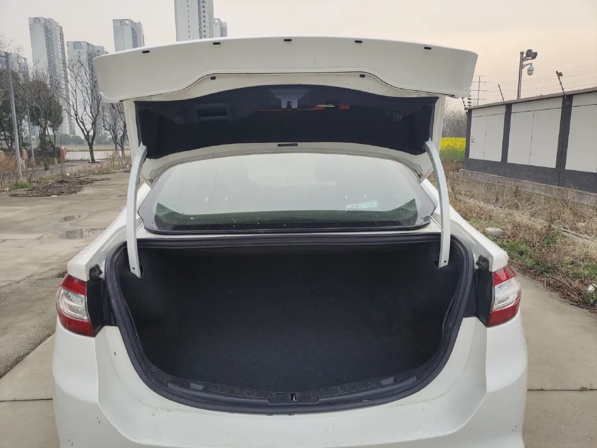 2013 Ford Mondeo 2.0T 203HP L4 6AT,autocango,china used car exporter,china ev exporter,chinese used car exporter,chinese used ev exporter