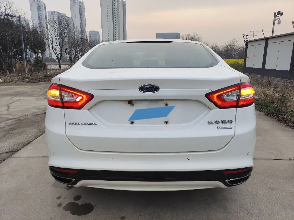 2013 Ford Mondeo 2.0T 203HP L4 6AT,autocango,china used car exporter,china ev exporter,chinese used car exporter,chinese used ev exporter