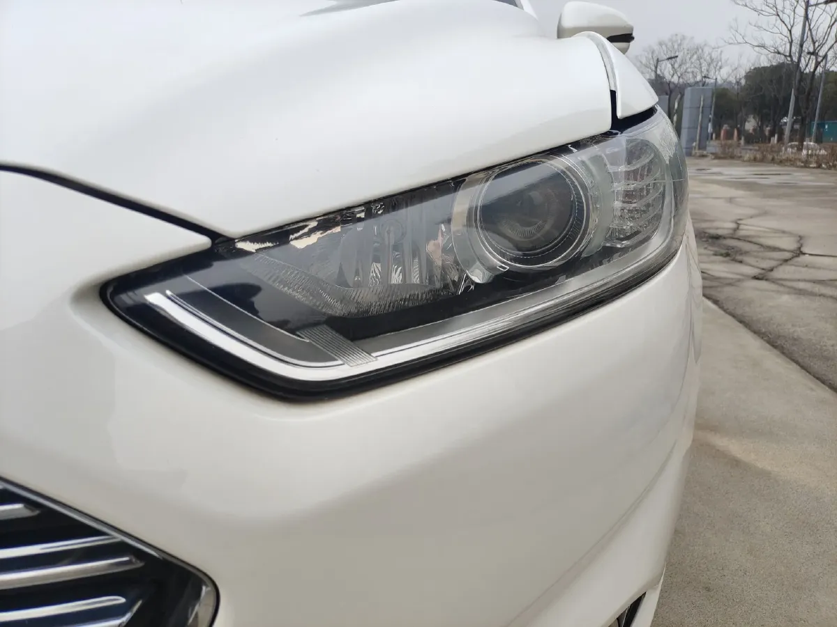 2013 Ford Mondeo 2.0T 203HP L4 6AT,autocango,china used car exporter,china ev exporter,chinese used car exporter,chinese used ev exporter