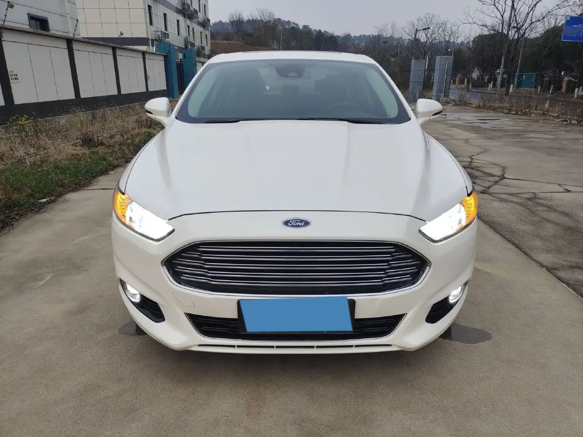 2013 Ford Mondeo 2.0T 203HP L4 6AT,autocango,china used car exporter,china ev exporter,chinese used car exporter,chinese used ev exporter