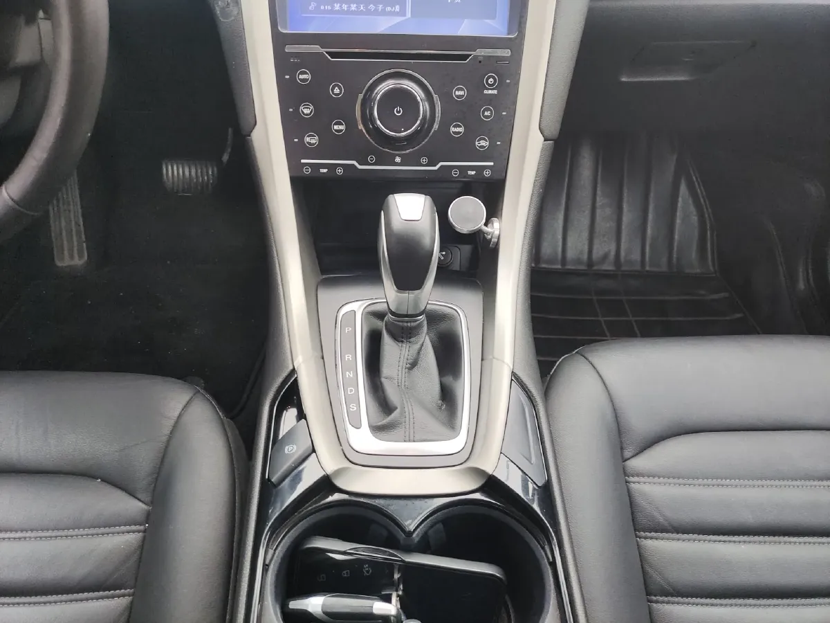 2013 Ford Mondeo 2.0T 203HP L4 6AT,autocango,china used car exporter,china ev exporter,chinese used car exporter,chinese used ev exporter