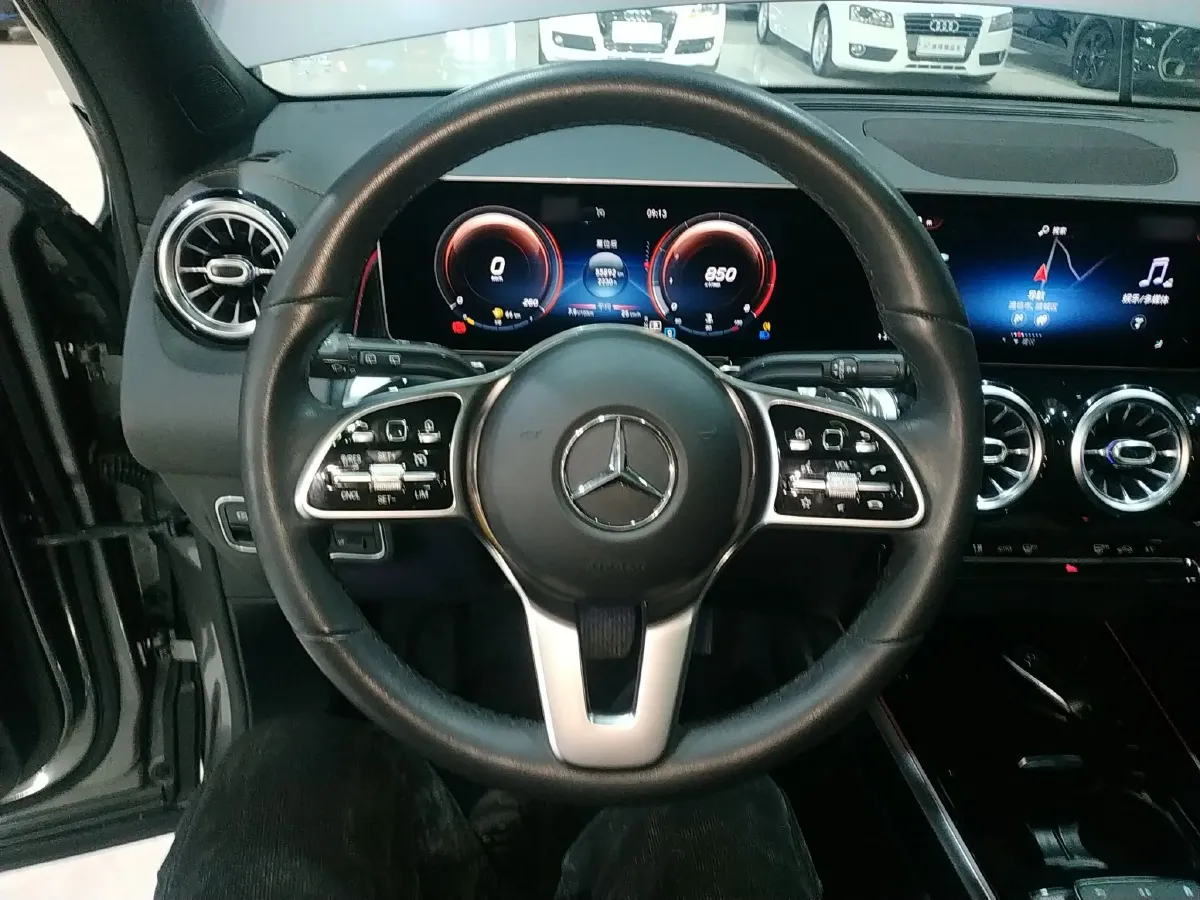 2020 Mercedes-Benz GLB Class 1.3T 163HP L4 7DCT,autocango,china used car exporter,china ev exporter,chinese used car exporter,chinese used ev exporter