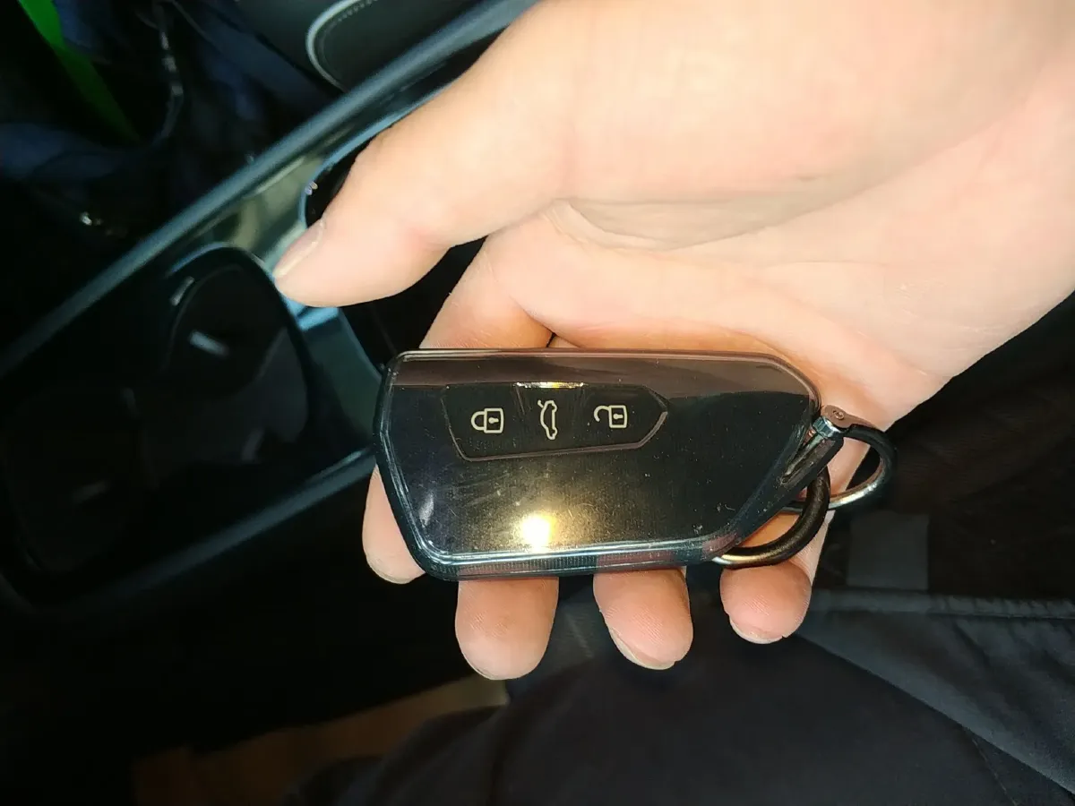 2024 Volkswagen ID.3 BEV 52.8KWH,autocango,china used car exporter,china ev exporter,chinese used car exporter,chinese used ev exporter