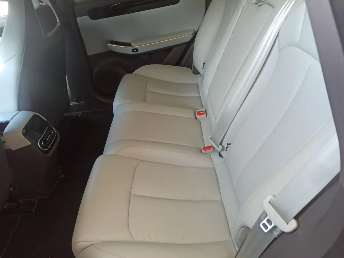 2023 Leapmotor C01 BEV 62.8KWH,autocango,china used car exporter,china ev exporter,chinese used car exporter,chinese used ev exporter