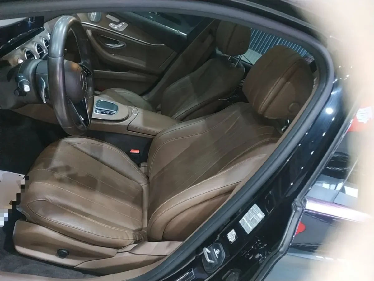 2021 Mercedes-Benz E Class 2.0T 258HP L4 9AT,autocango,china used car exporter,china ev exporter,chinese used car exporter,chinese used ev exporter