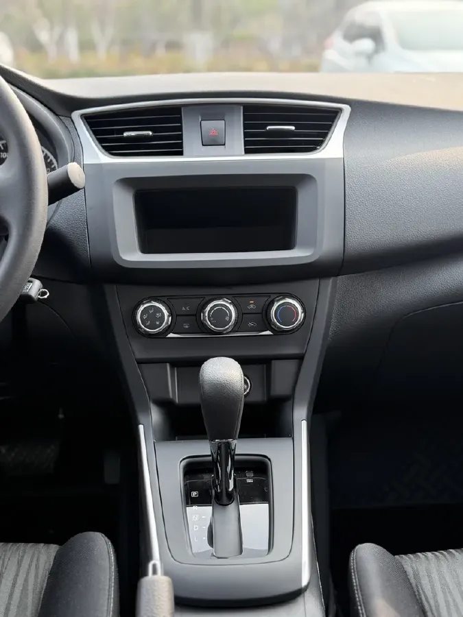 2024 Nissan Sylphy 1.6L 122HP L4 CVT,autocango,china used car exporter,china ev exporter,chinese used car exporter,chinese used ev exporter