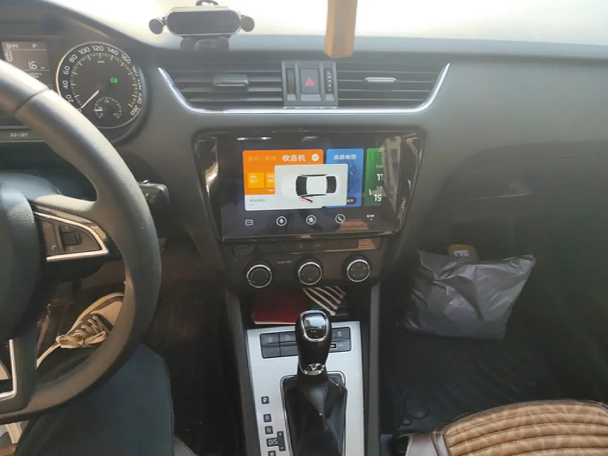 2019 Skoda Octavia 1.5L 116HP L4 6AT,autocango,china used car exporter,china ev exporter,chinese used car exporter,chinese used ev exporter