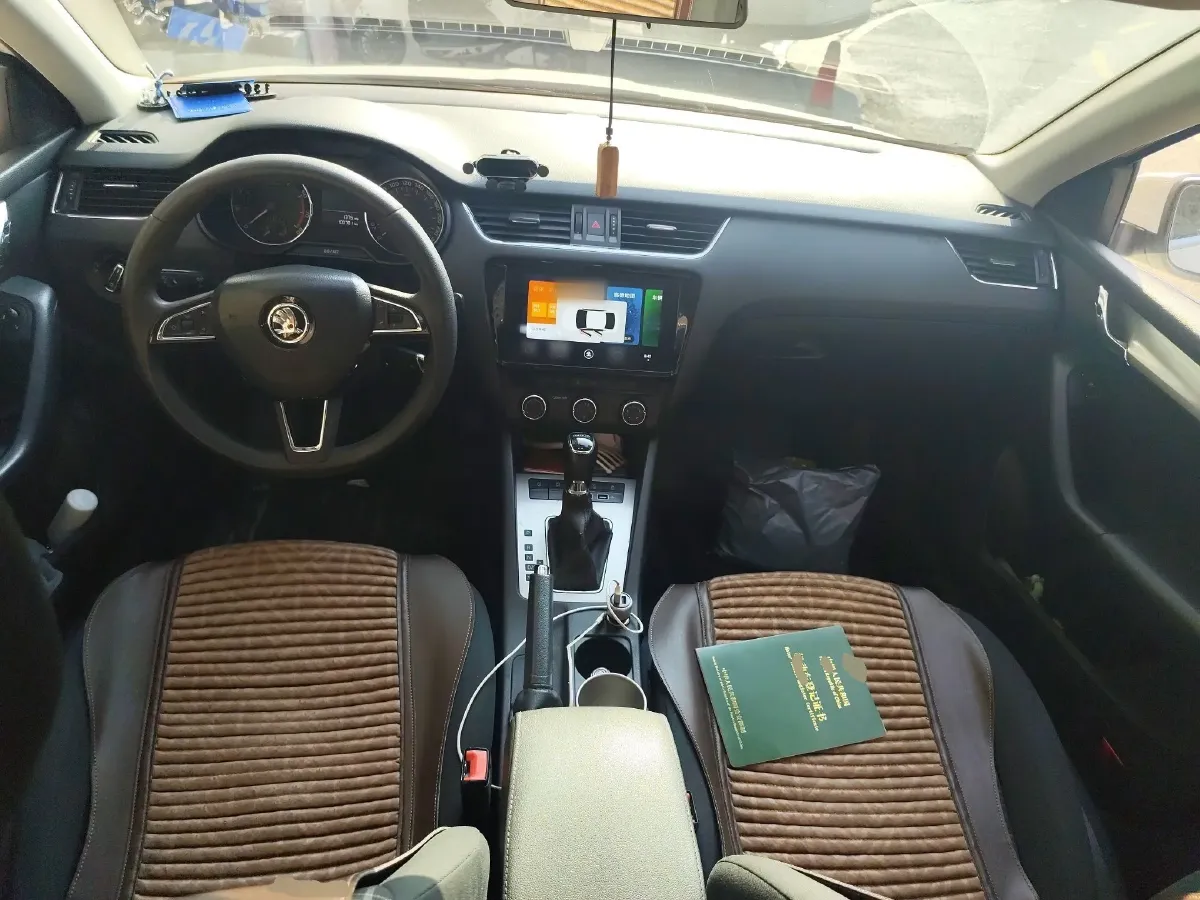 2019 Skoda Octavia 1.5L 116HP L4 6AT,autocango,china used car exporter,china ev exporter,chinese used car exporter,chinese used ev exporter