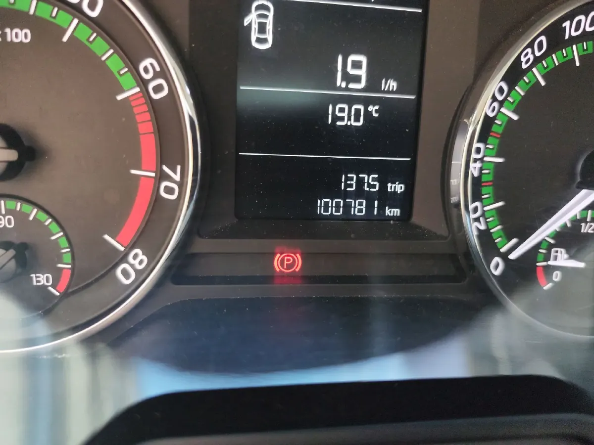 2019 Skoda Octavia 1.5L 116HP L4 6AT,autocango,china used car exporter,china ev exporter,chinese used car exporter,chinese used ev exporter